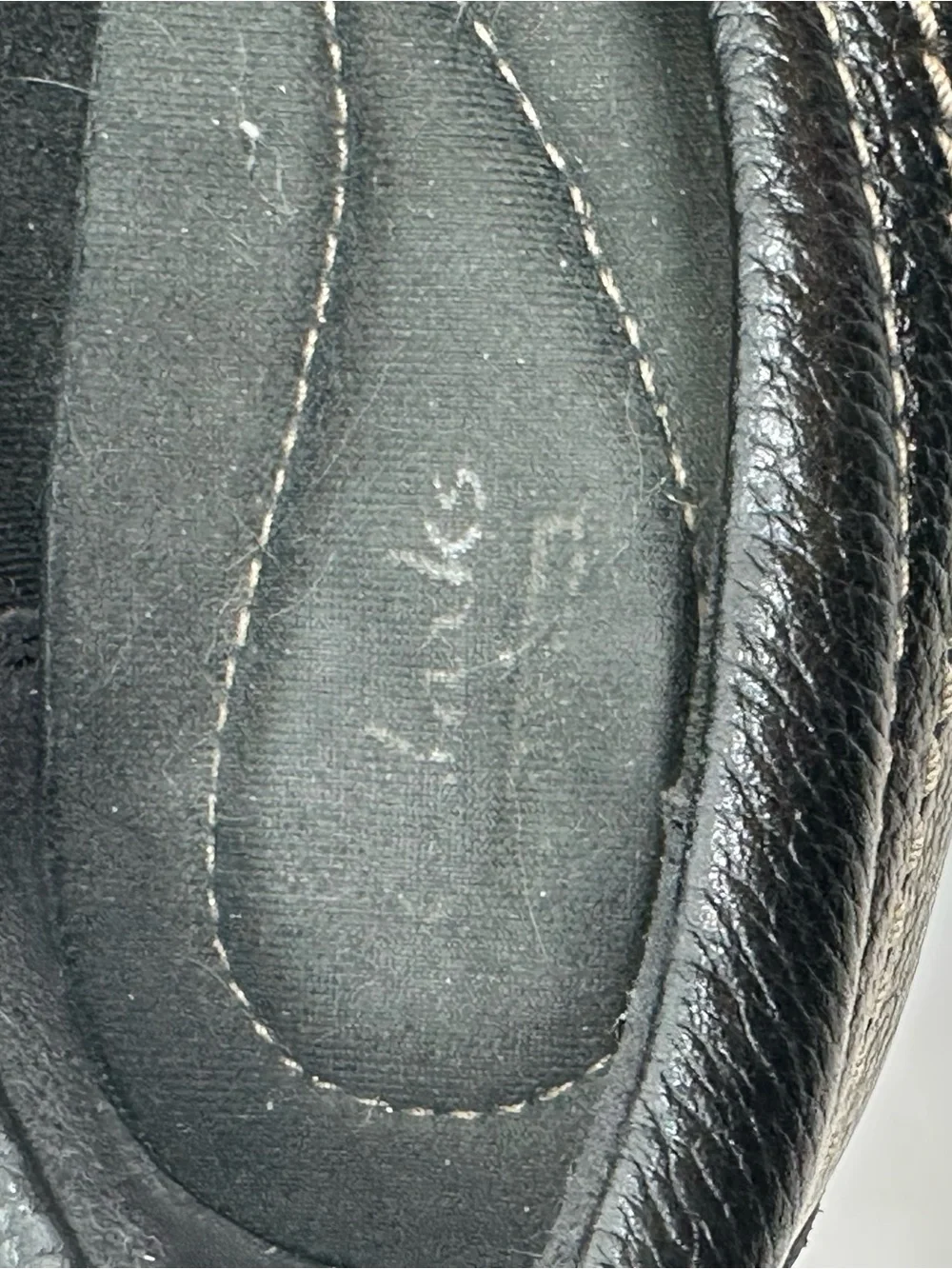 Clarks Black Leather Comfort Slip On Shoes 9.5
